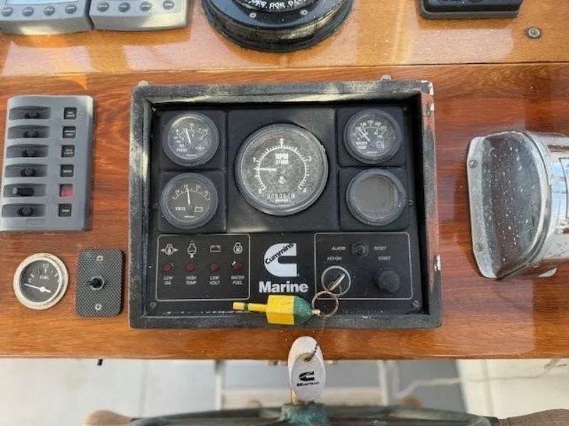 Slide: The Image of Jarvis Newman 32 1975 - 5805973