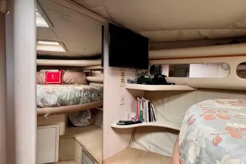 Slide: The Image of Cruisers Yachts 4285 Express Bridge 1996 - 5806186