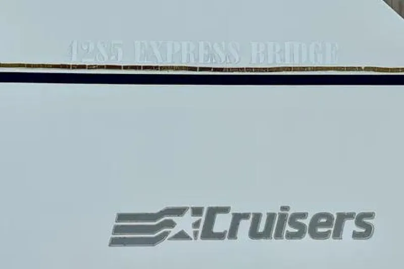 Slide: The Image of Cruisers Yachts 4285 Express Bridge 1996 - 5806177