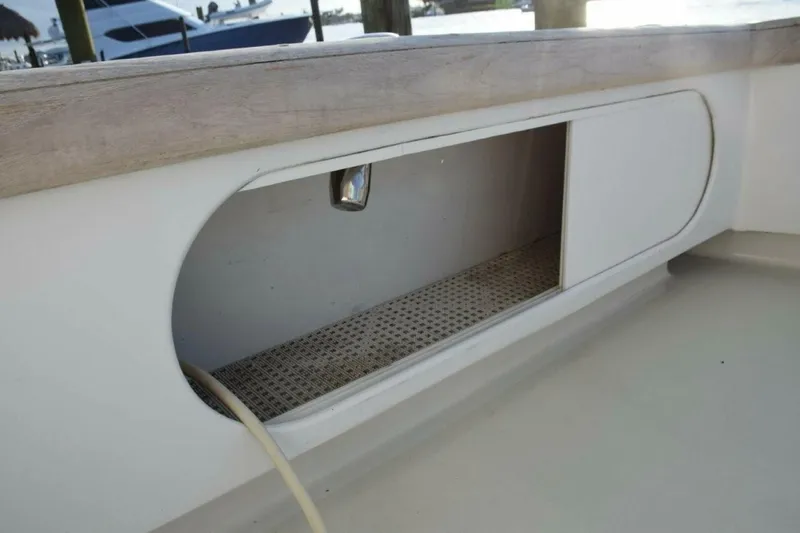 Slide: The Image of Slide Opening Cabinets Beneath Cockpit Sides   Electric Reel Plugs - 5806568