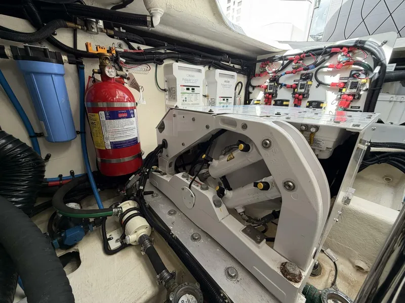 Slide: The Image of 2022 Sea Ray SLX 400 Outboard SEA N SEA - 5830081