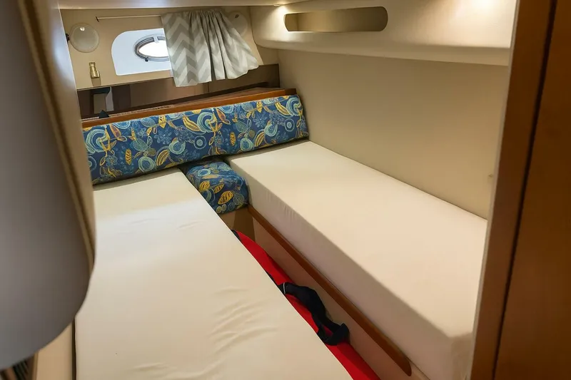 Slide: The Image of Cruisers 3870 Esprit 1999 - 5806895