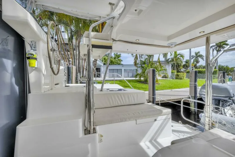 Slide: The Image of Leopard 40 Owners Version 2017 - 5807547