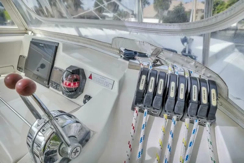 Slide: The Image of Leopard 40 Owners Version 2017 - 5807555