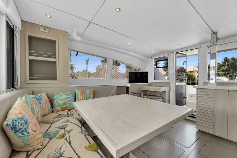 Slide: The Image of Leopard 40 Owners Version 2017 - 5807577