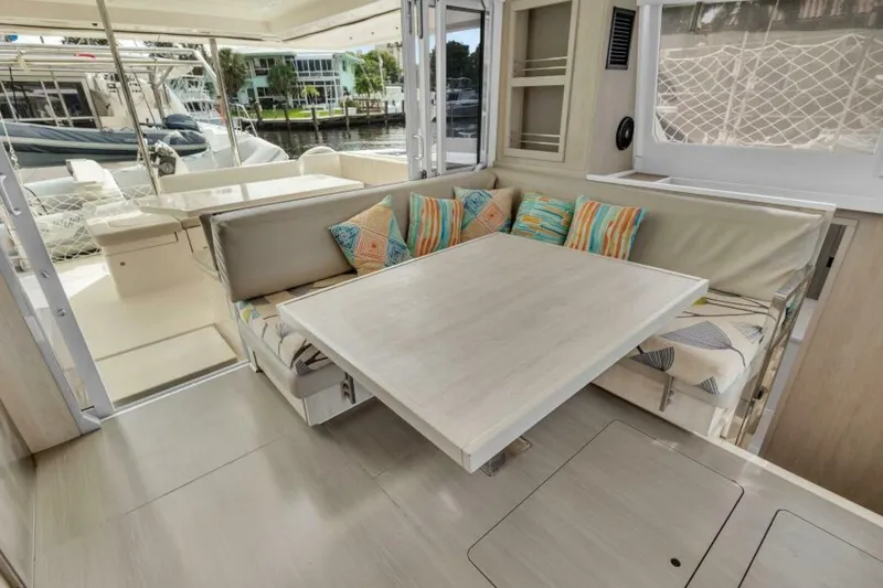 Slide: The Image of Leopard 40 Owners Version 2017 - 5807584