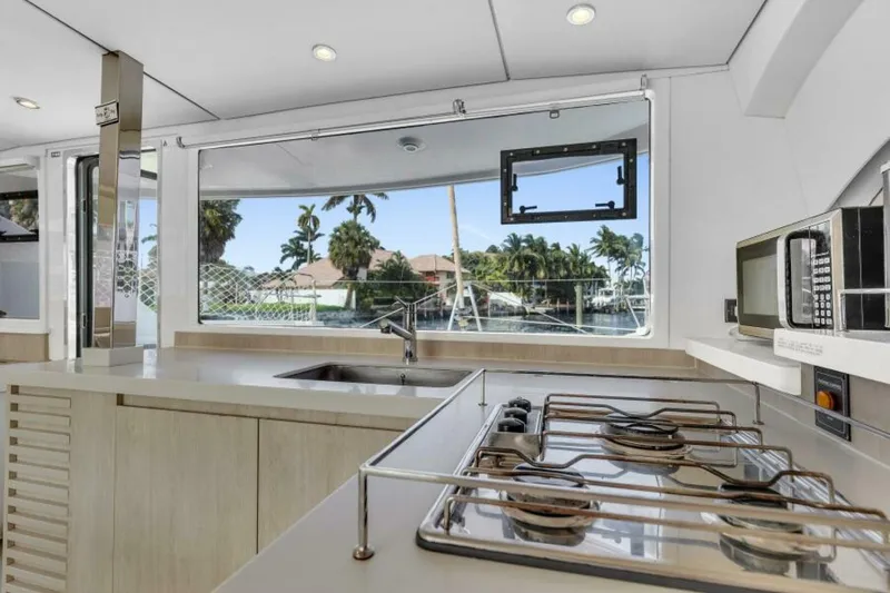 Slide: The Image of Leopard 40 Owners Version 2017 - 5807590