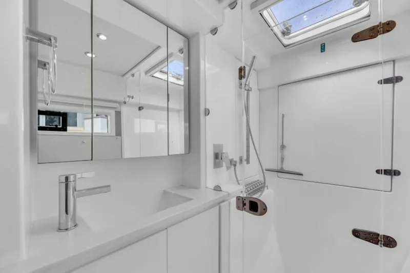 Slide: The Image of Leopard 40 Owners Version 2017 - 5807603