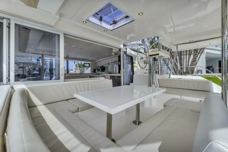 Slide: The Image of Leopard 40 Owners Version 2017 - 5807540