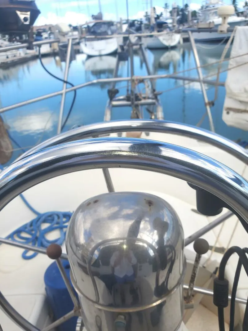 Slide: The Image of Pacific Seacraft Cutter 1989 - 5836591