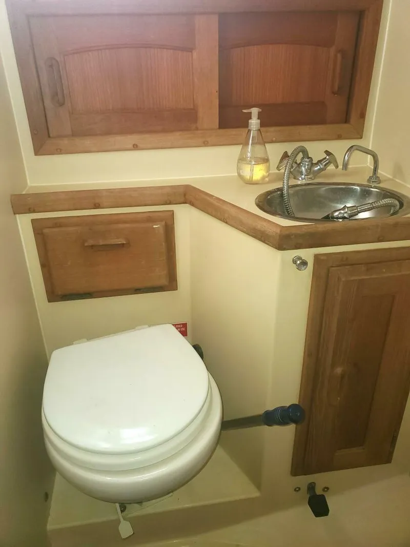 Slide: The Image of Pacific Seacraft Cutter 1989 - 5836606