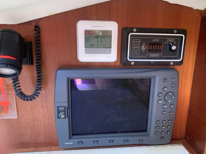 Slide: The Image of Nonsuch Ultra 30 1987 - 5811039