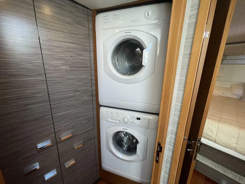 Slide: The Image of Tiara C53 Coupe 2020 - 5808396