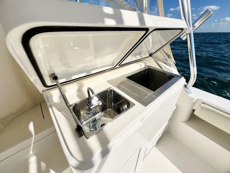 Slide: The Image of Albemarle 41 Express 2007 - 5808423