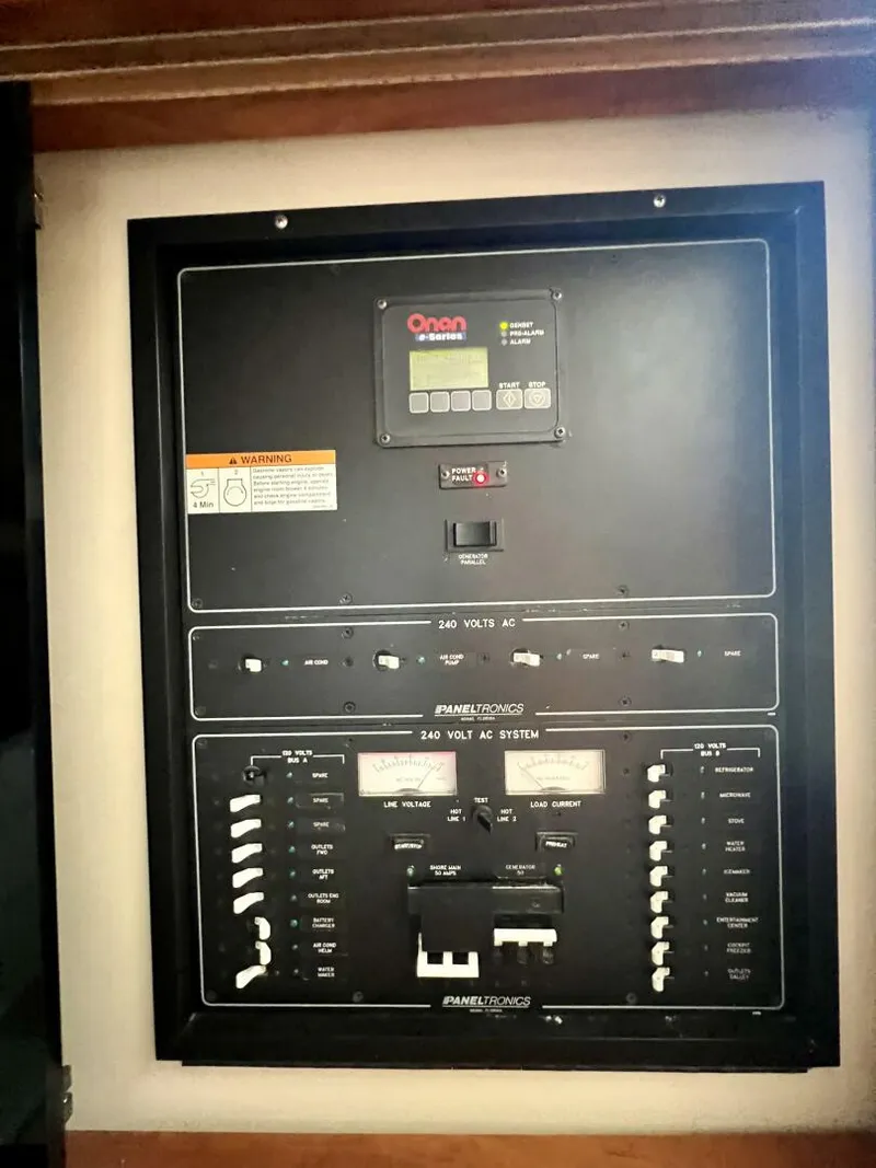 Slide: The Image of Albemarle 41 Express 2007 - 5808424