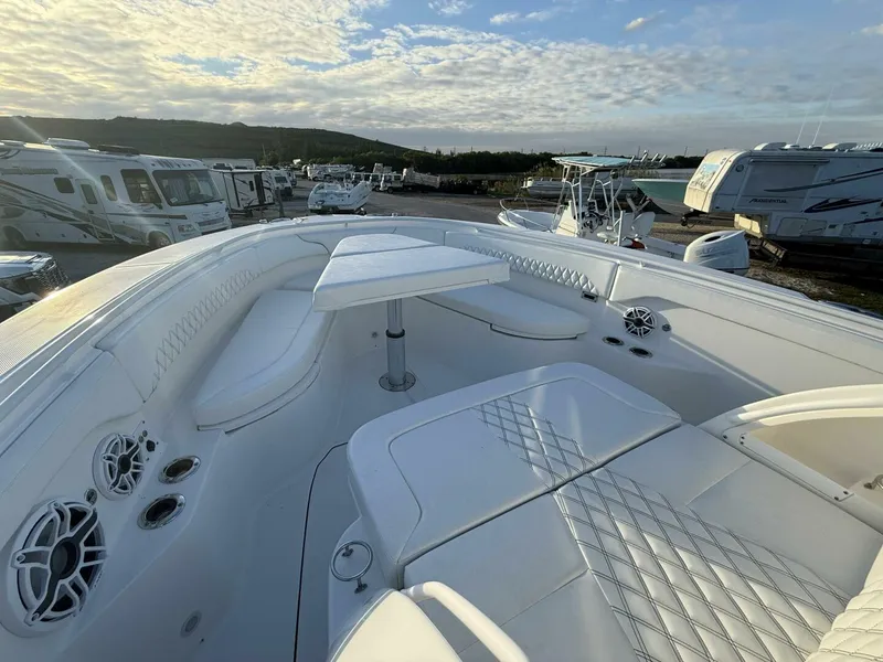 Slide: The Image of Edgewater 370 2018 - 5808563