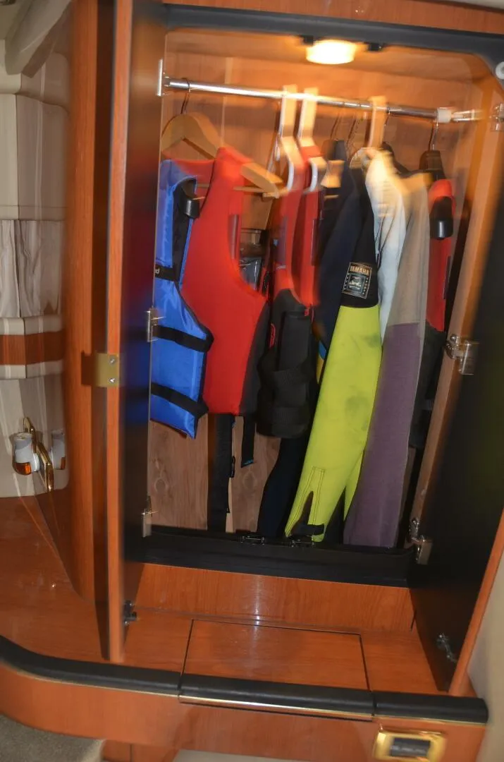 Slide: The Image of Sea Ray 46 4 RICH-SHER OR POORER - Master Stateroom 2001 Sea Ray 46 - 4 RICH-SHER OR POORER - 5808725