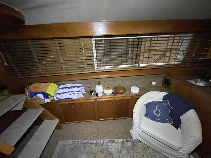 Slide: The Image of Egg Harbor 40 Motor Yacht 1986 - 5808840