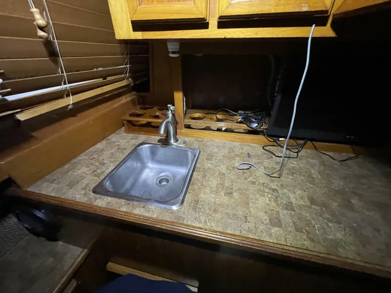 Slide: The Image of Egg Harbor 40 Motor Yacht 1986 - 5808838