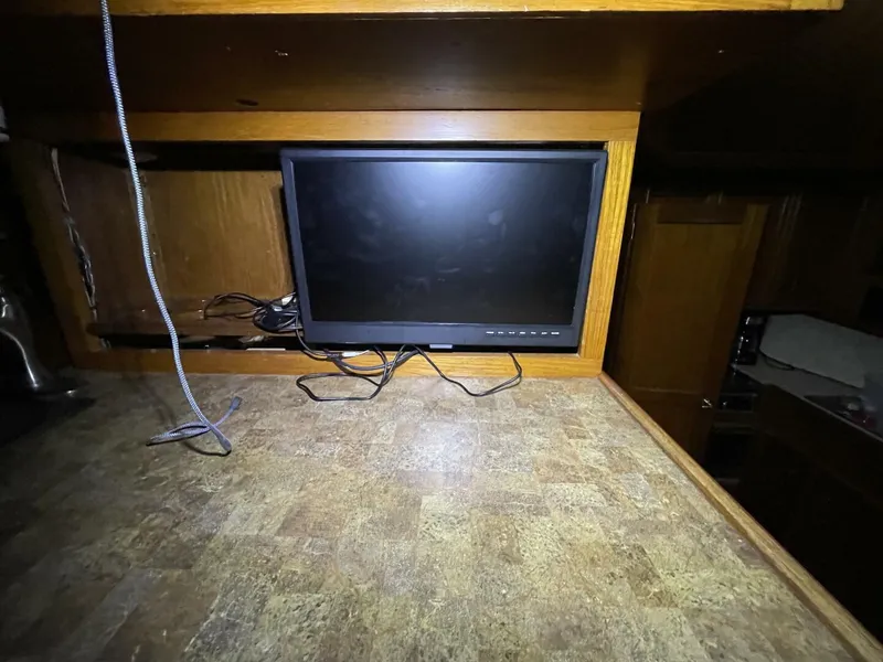 Slide: The Image of Egg Harbor 40 Motor Yacht 1986 - 5808839