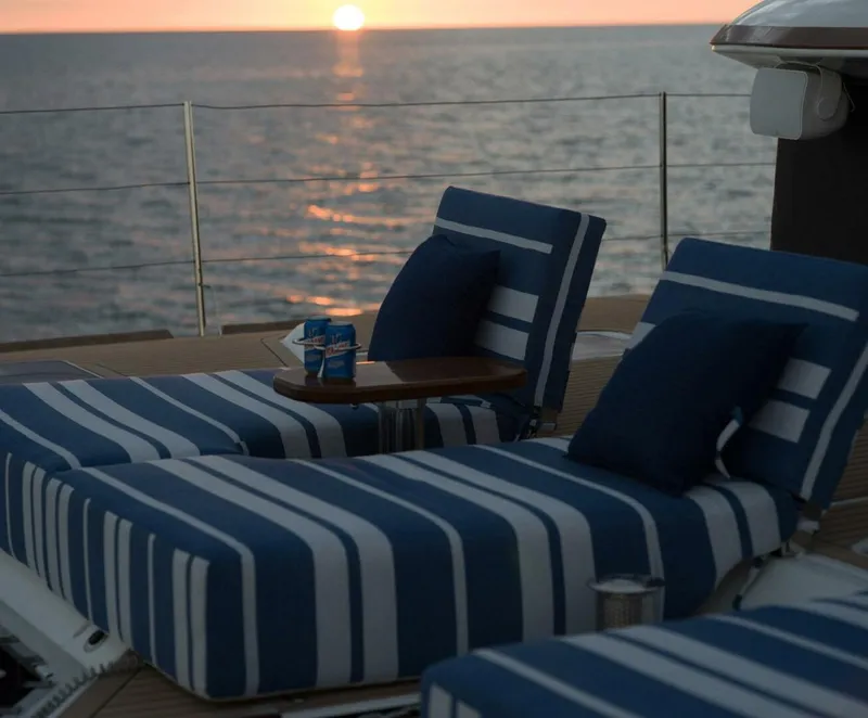 Slide: The Image of Lagoon 620 2016 - 5808993