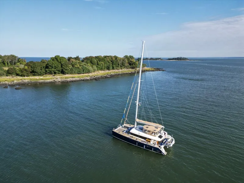 Slide: The Image of Lagoon 620 2016 - 5809012