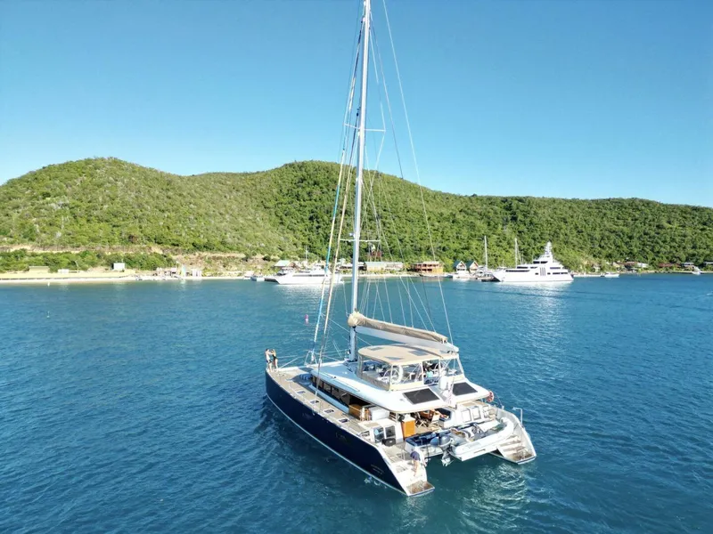 Slide: The Image of Lagoon 620 2016 - 5809015