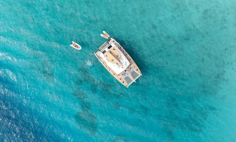 Slide: The Image of Lagoon 620 2016 - 5809024