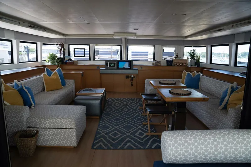 Slide: The Image of Lagoon 620 2016 - 5808950