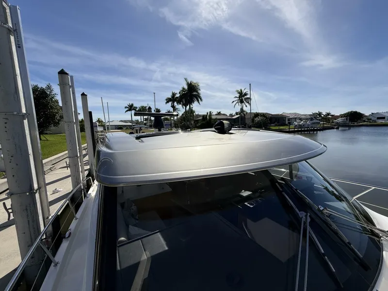 Slide: The Image of Riviera 395 SUV 2021 - 5809068