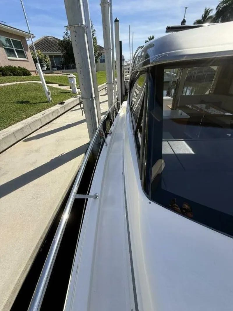 Slide: The Image of Riviera 395 SUV 2021 - 5809069