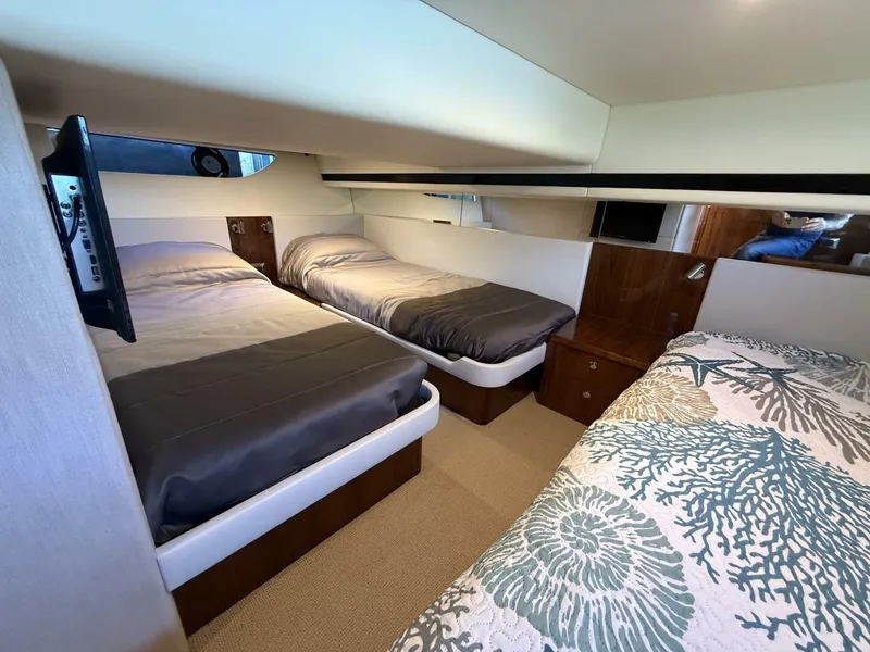 Slide: The Image of Riviera 395 SUV 2021 - 5809101