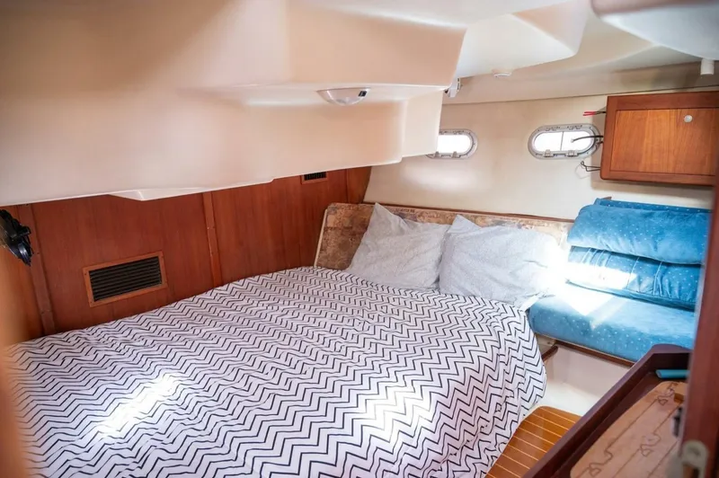 Slide: The Image of Hunter 410 2001 - 5809137