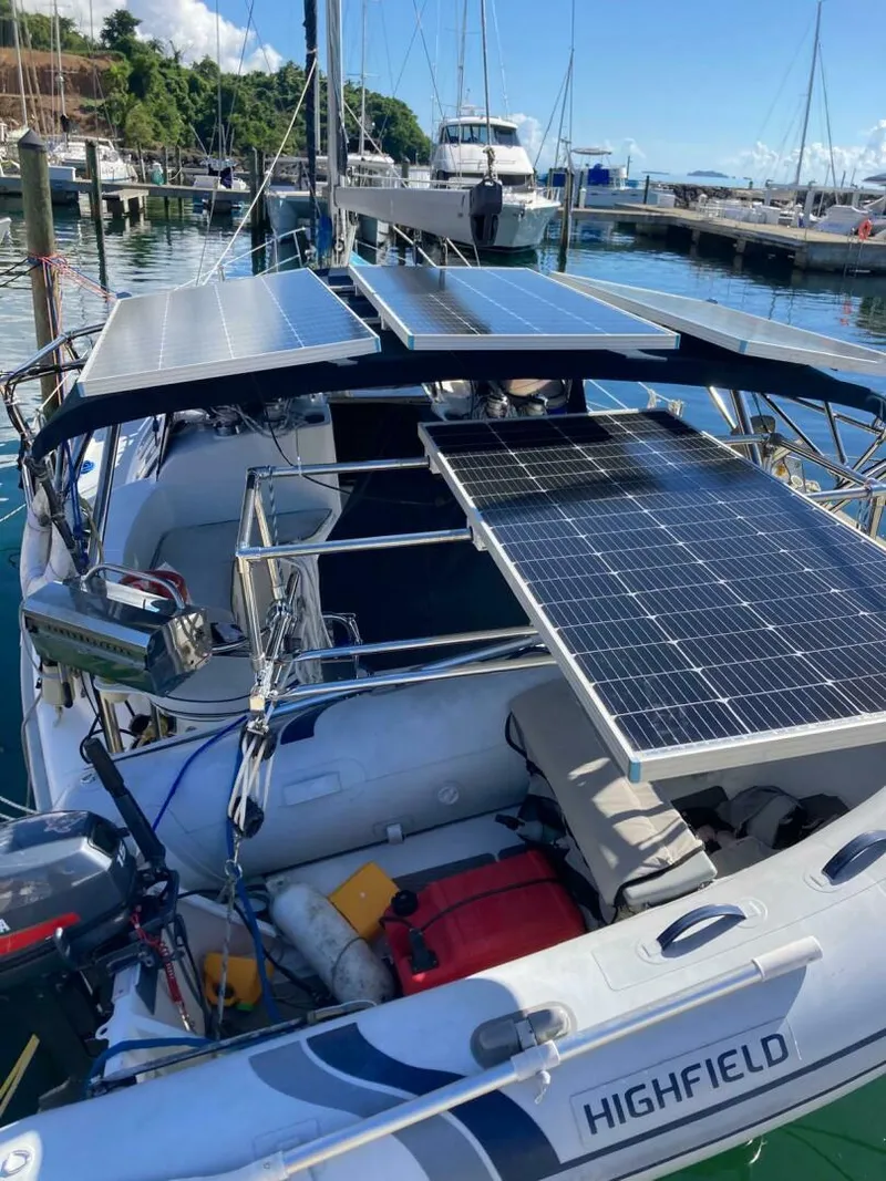 Slide: The Image of Hunter 410 2001 - 5809136