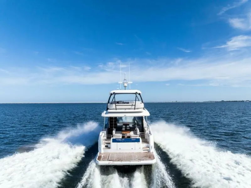 Slide: The Image of 2026 Prestige F5.7 Flybridge - Stern - 5809288