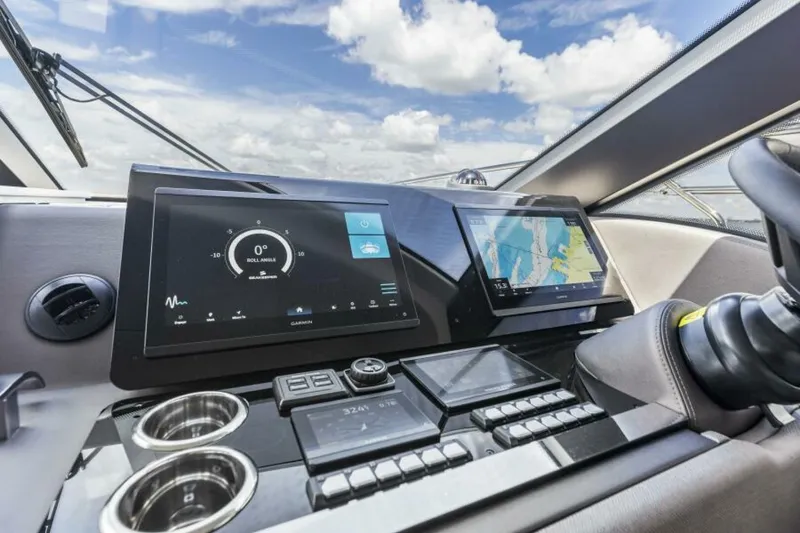 Slide: The Image of 2026 Prestige F5.7 Flybridge - Helm  - 5809157