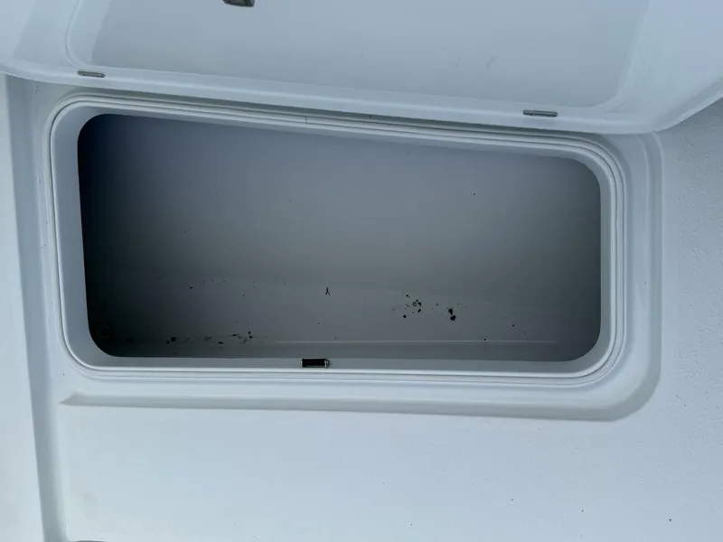 Slide: The Image of Yellowfin 32 2018 - 5844553