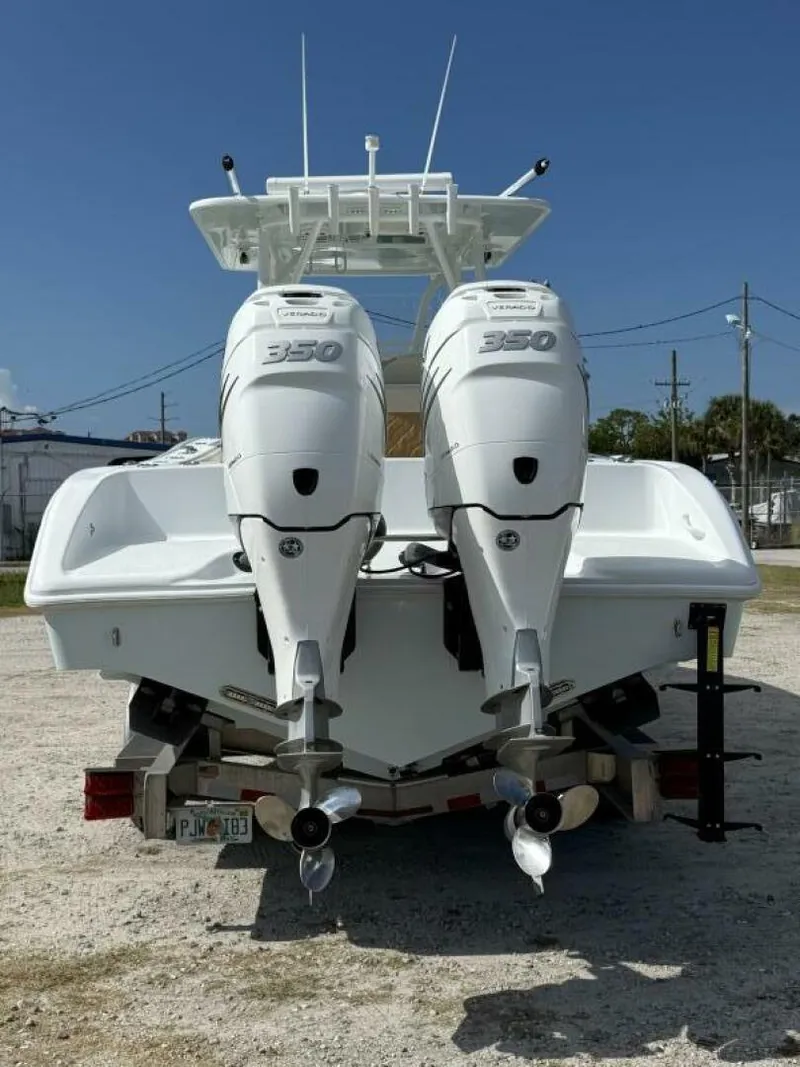 Slide: The Image of Yellowfin 32 2018 - 5844523