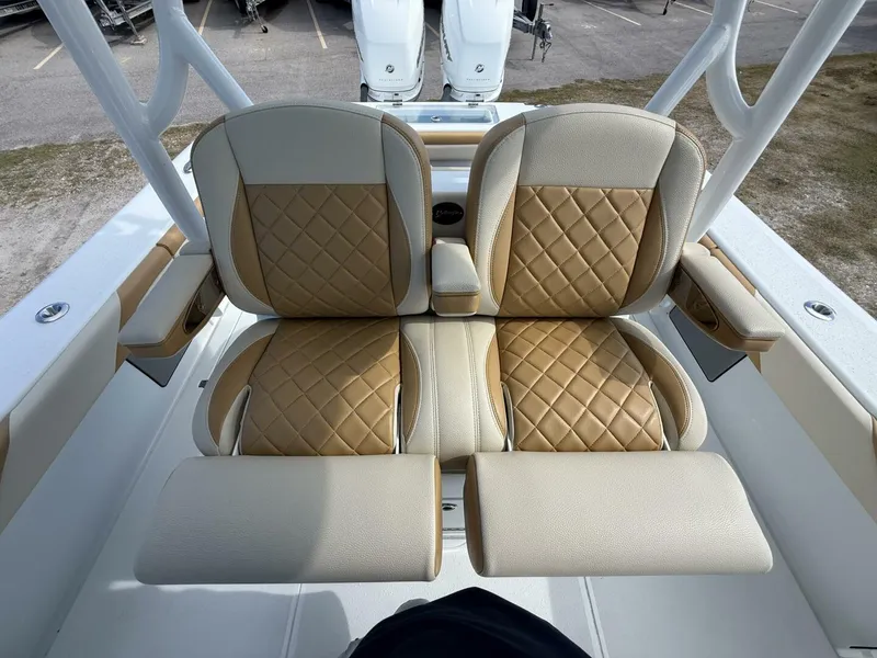 Slide: The Image of Yellowfin 32 2018 - 5844578