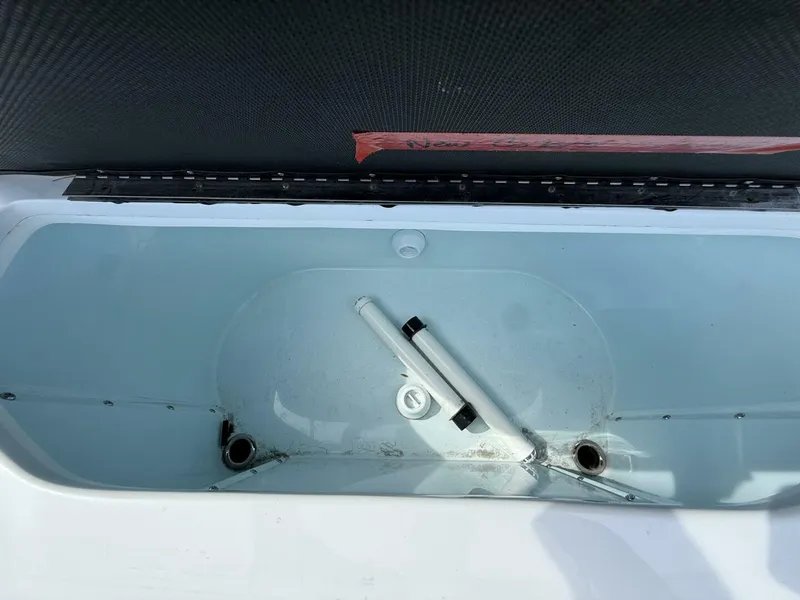 Slide: The Image of Yellowfin 32 2018 - 5844579