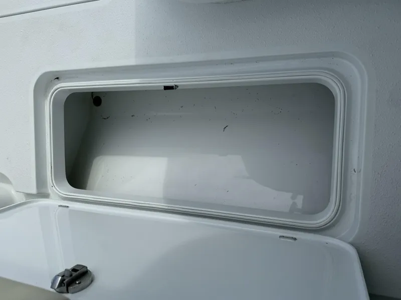 Slide: The Image of Yellowfin 32 2018 - 5844586