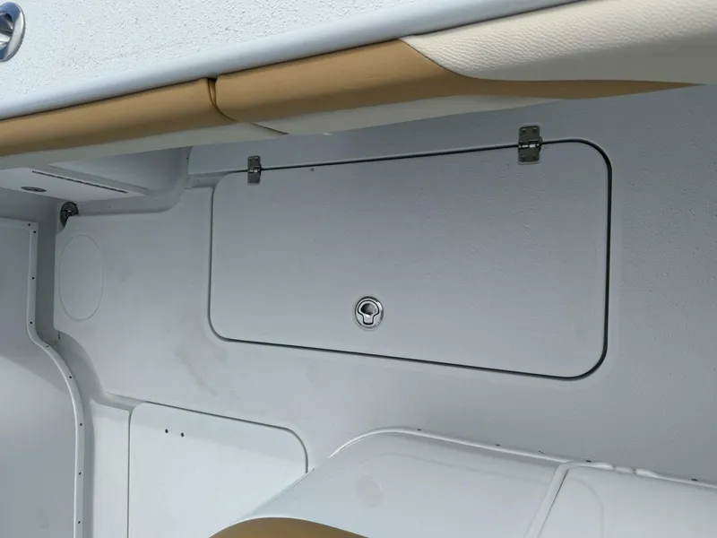 Slide: The Image of Yellowfin 32 2018 - 5844593