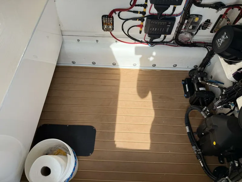 Slide: The Image of Yellowfin 32 2018 - 5844597