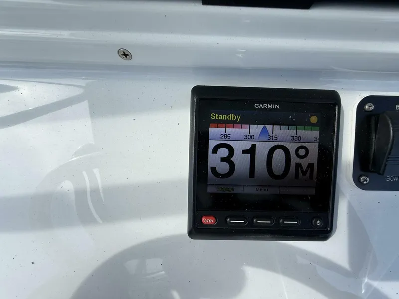 Slide: The Image of Yellowfin 32 2018 - 5844603