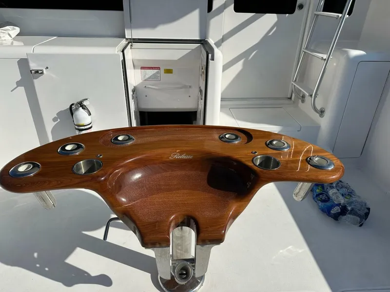 Slide: The Image of Viking 45 CAPT BAB - Cockpit 2005 Viking 45
CAPT BAB - 5820345