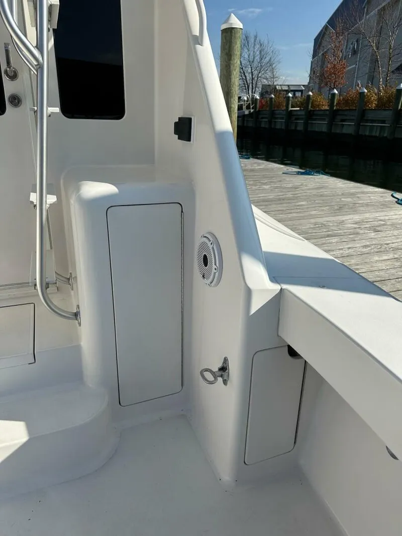 Slide: The Image of Viking 45 CAPT BAB - Cockpit 2005 Viking 45
CAPT BAB - 5821267