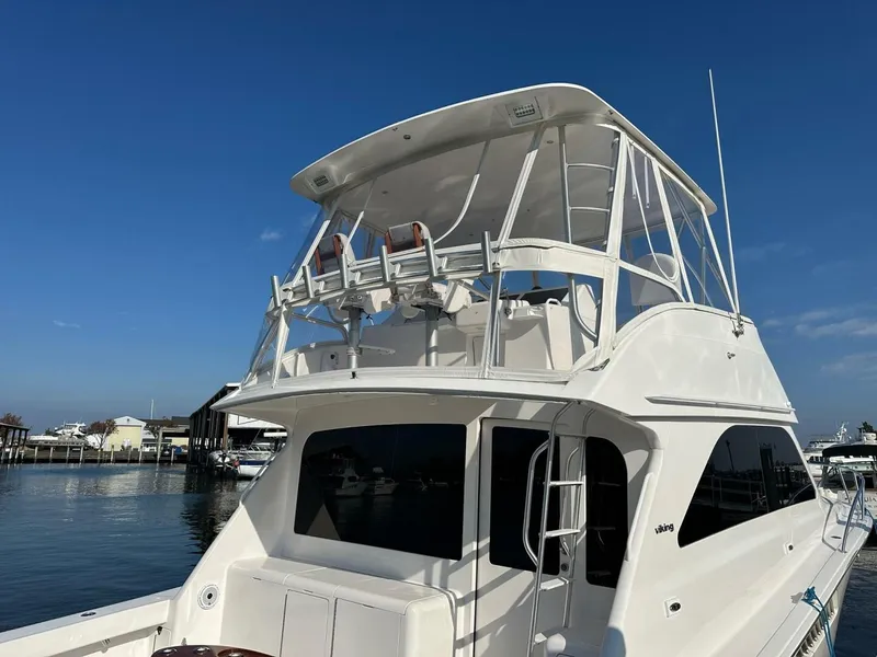 Slide: The Image of Viking 45 CAPT BAB - Exterior 2005 Viking 45
CAPT BAB - 5820358