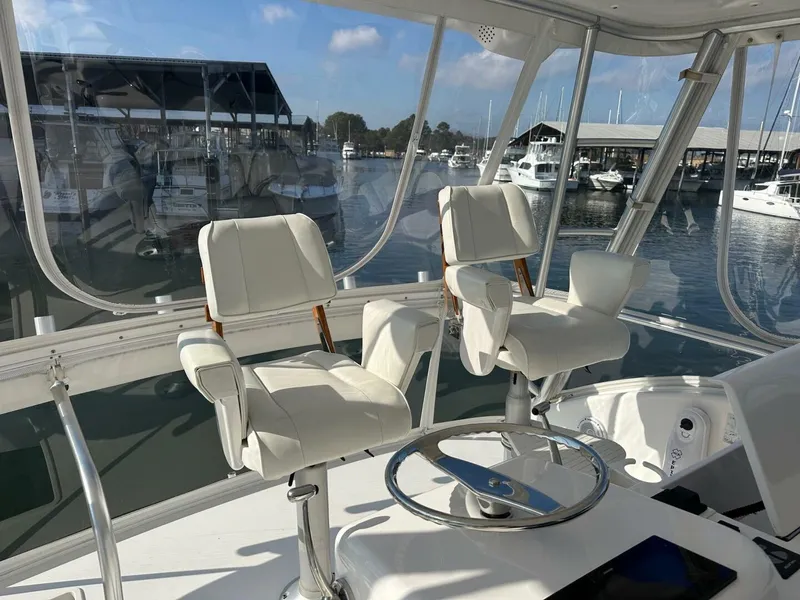 Slide: The Image of Viking 45 CAPT BAB - Flybridge Helm 2005 Viking 45
CAPT BAB - 5820357