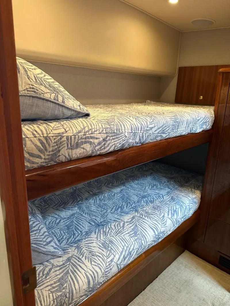 Slide: The Image of Viking 45 CAPT BAB - Guest Cabin 2005 Viking 45
CAPT BAB - 5821489