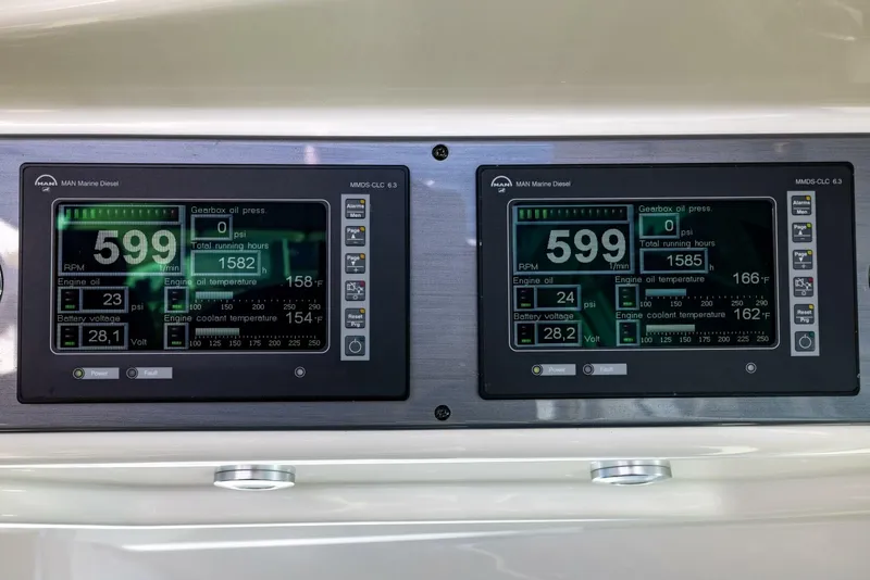 Slide: The Image of Sea Ray Sundancer 2008 - 5810705